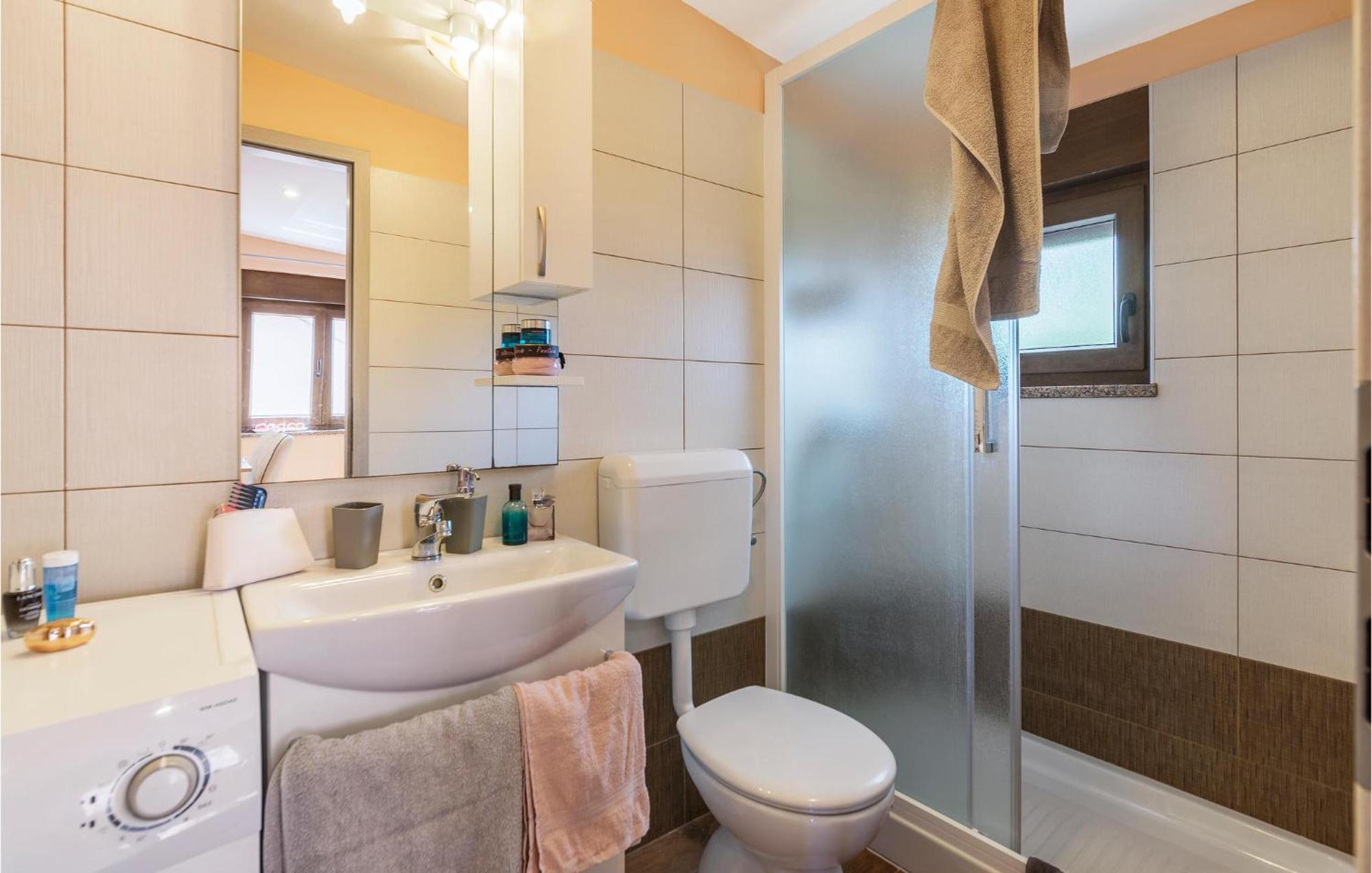 1 Bedroom Stunning Apartment In Pola Esterno foto