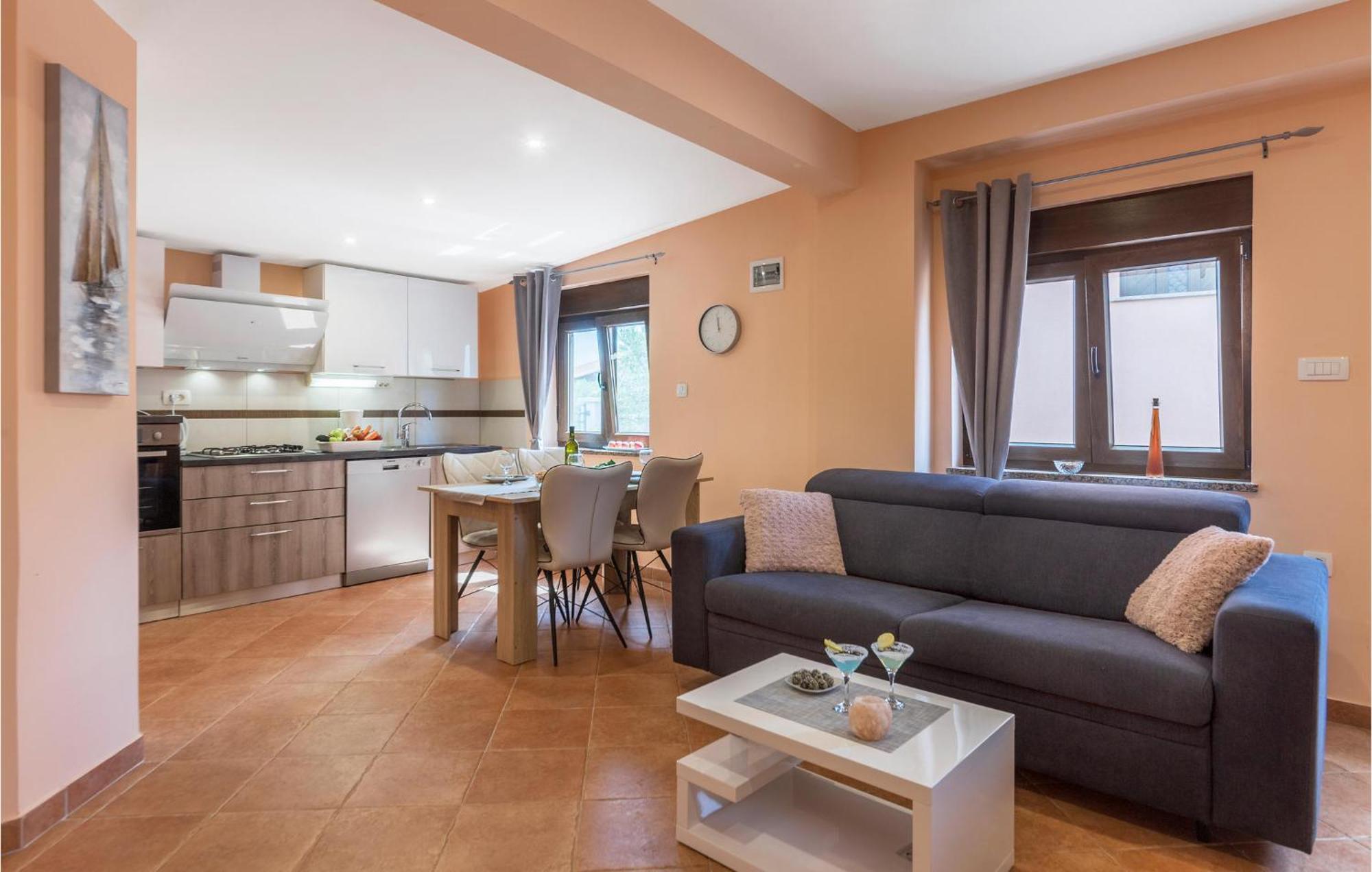 1 Bedroom Stunning Apartment In Pola Esterno foto