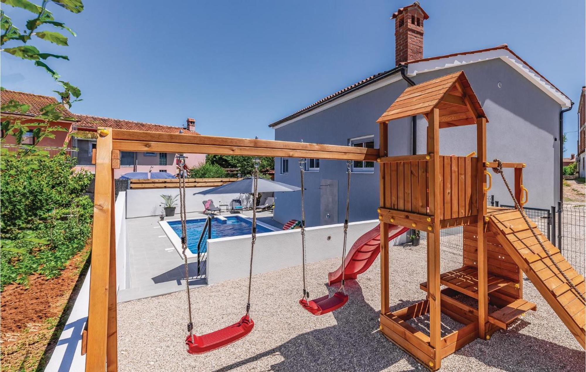 1 Bedroom Stunning Apartment In Pola Esterno foto